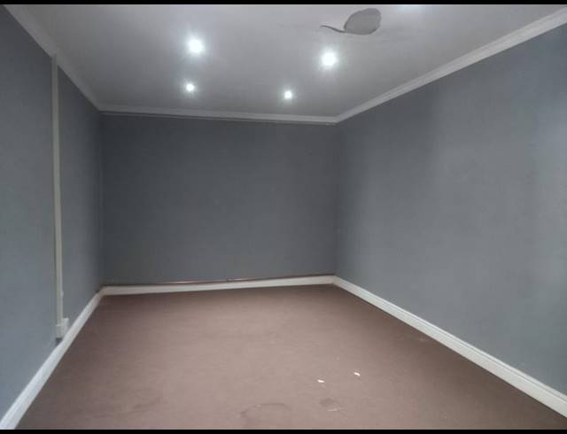 INDUSTRIAL PROPERTY TO RENT IN DEAL PARTY